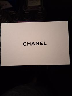 CHANEL BOX (Only Box)