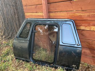 Truck camper shell