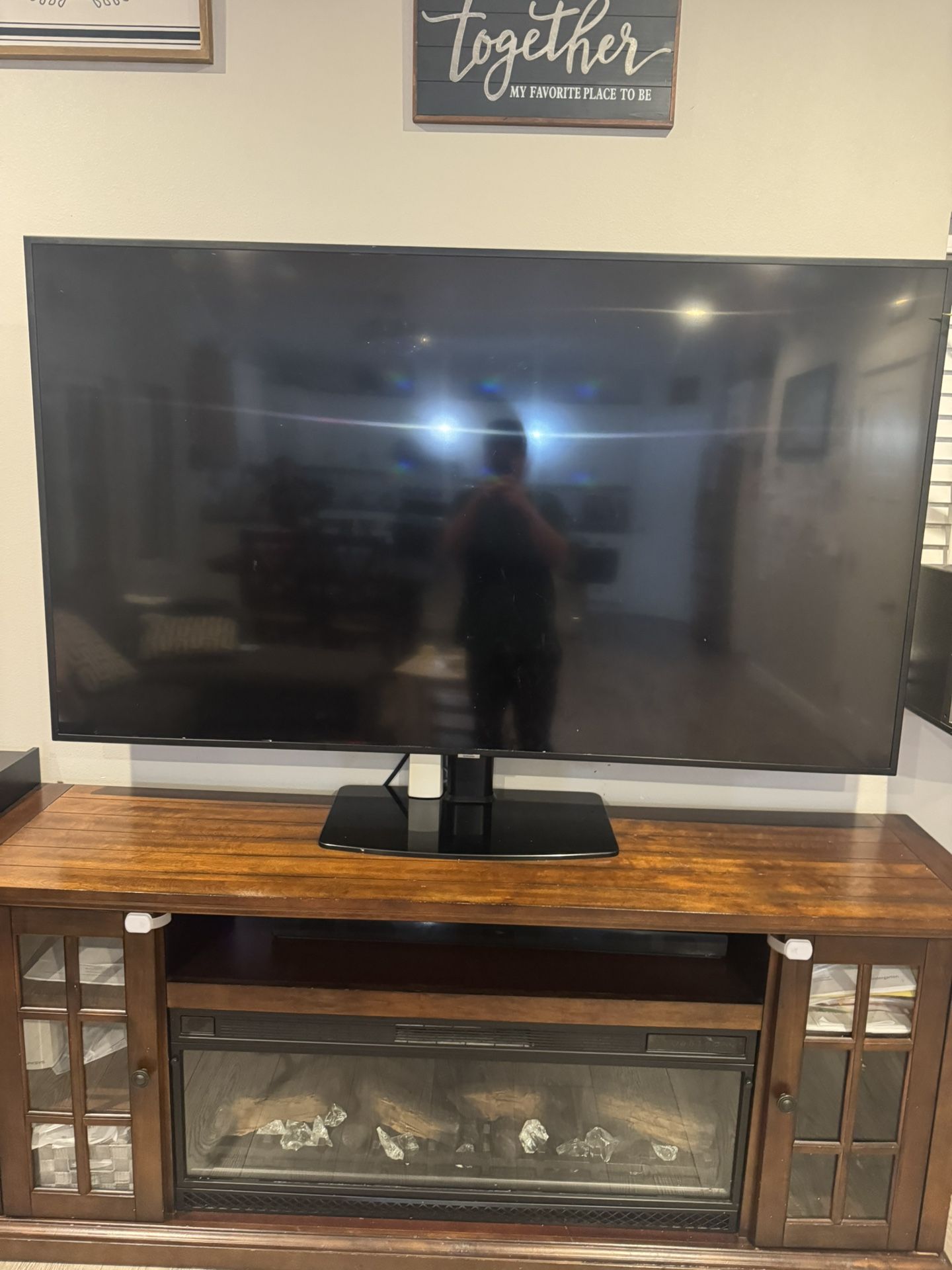 Samsung TV 75in