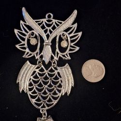$8  Obo.  Vintage Owl Pendant