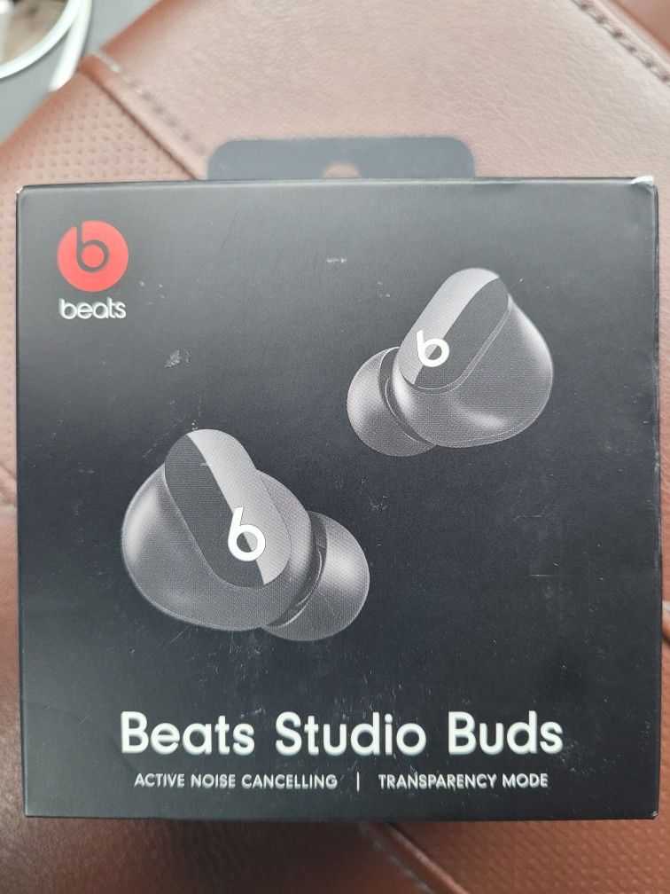 BEATS STUDIO BUDS. BLACK NEW ORIGINALS IN THE PACKAGE