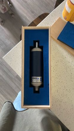 Blue Microphone -Stage One Bottle Rocket