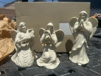 Lenox Set Of 3 Angels With Gold Belts 3 Musicians Playing Horn, Violin, & Harp