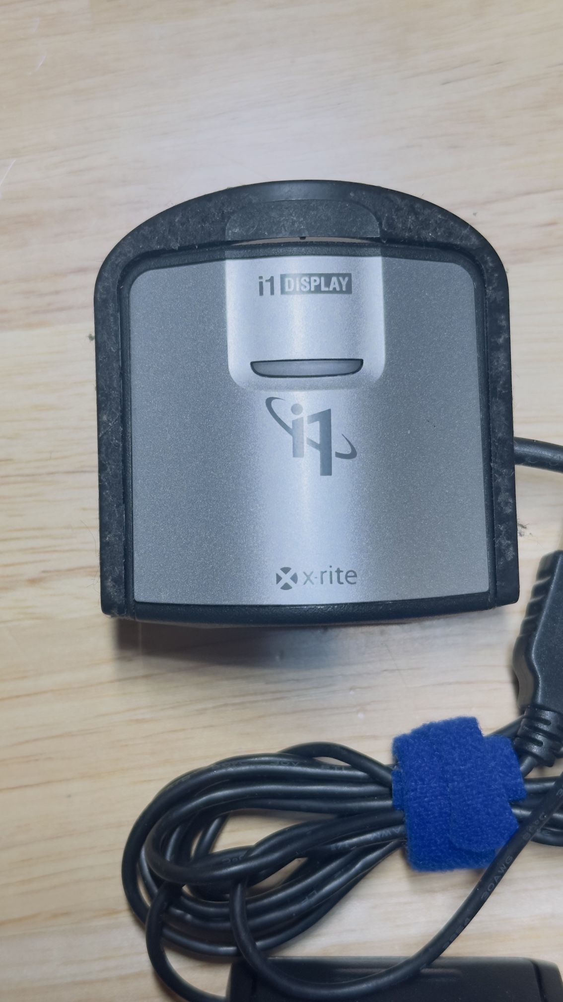 X-Rite i1Display Monitor calibrator colorimeter