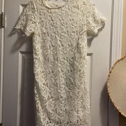 She + Sky White Crochet Lace Short Sleeve Dress - Size Small - Like New Smoke Free