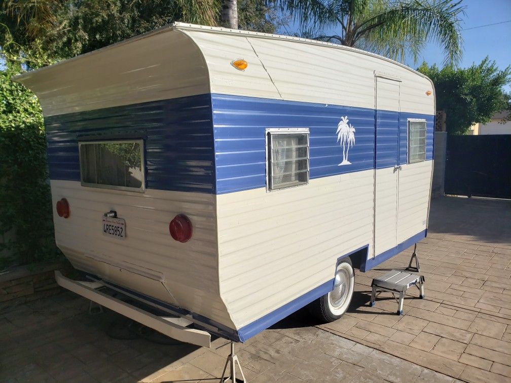 1962 Deville Vintage Trailer