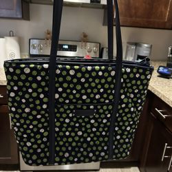 Vera Bradley Bag.    PENDING 