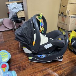 Chicco Carseat 