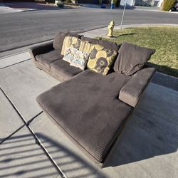 Brown Sectional Sofa Couch — L-Shape, Great Condition, Free Pillows
