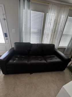 Havertys Galaxy 3 Seater sofa $500 firm 100% leather