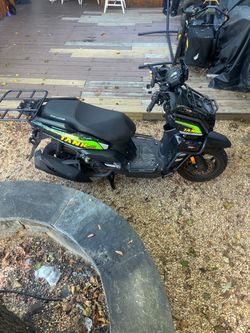 Zhi Long Tank Moped Scooter
