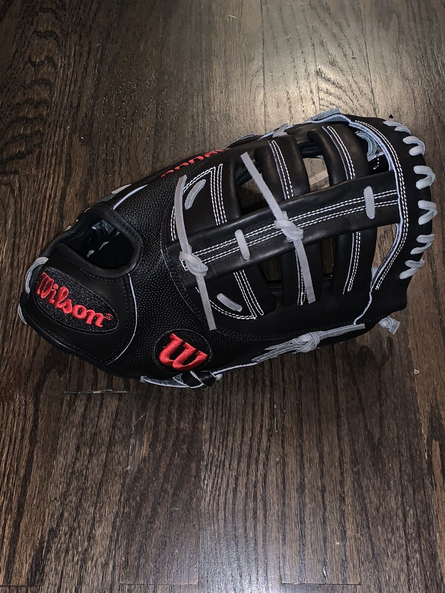 Wilson A2000 12.25” First Base Mitt/Glove (RHT)
