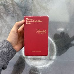 Baccarat Rouge 540 Cologne 