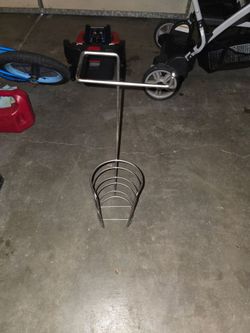 Freestanding Metal Toilet Paper Holder and Reserve