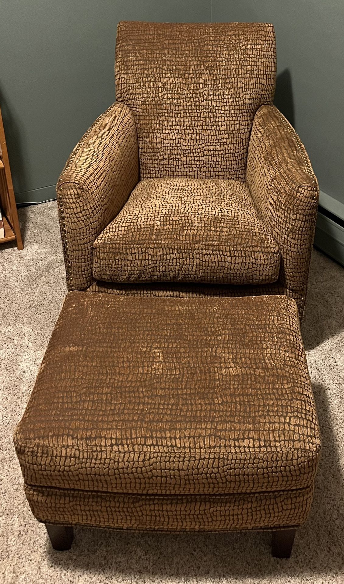 High-Quality Sam Moore Chair & Ottoman – Down-Filled Cushions - Premium Comfort - Excellent Condition