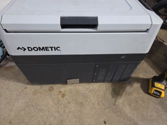 Dometic Refrigerated Ice Chest