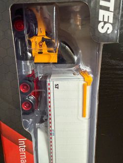 DCP First gear DM 1/64 Estes Express Die Cast Truck. Internal Release.