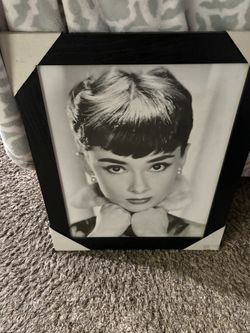 New Frame Audrey Hepburn