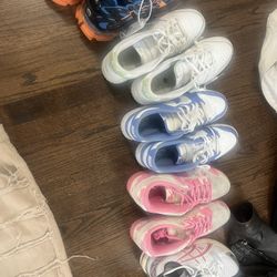 Nikes dunks/asics/Balenciagas