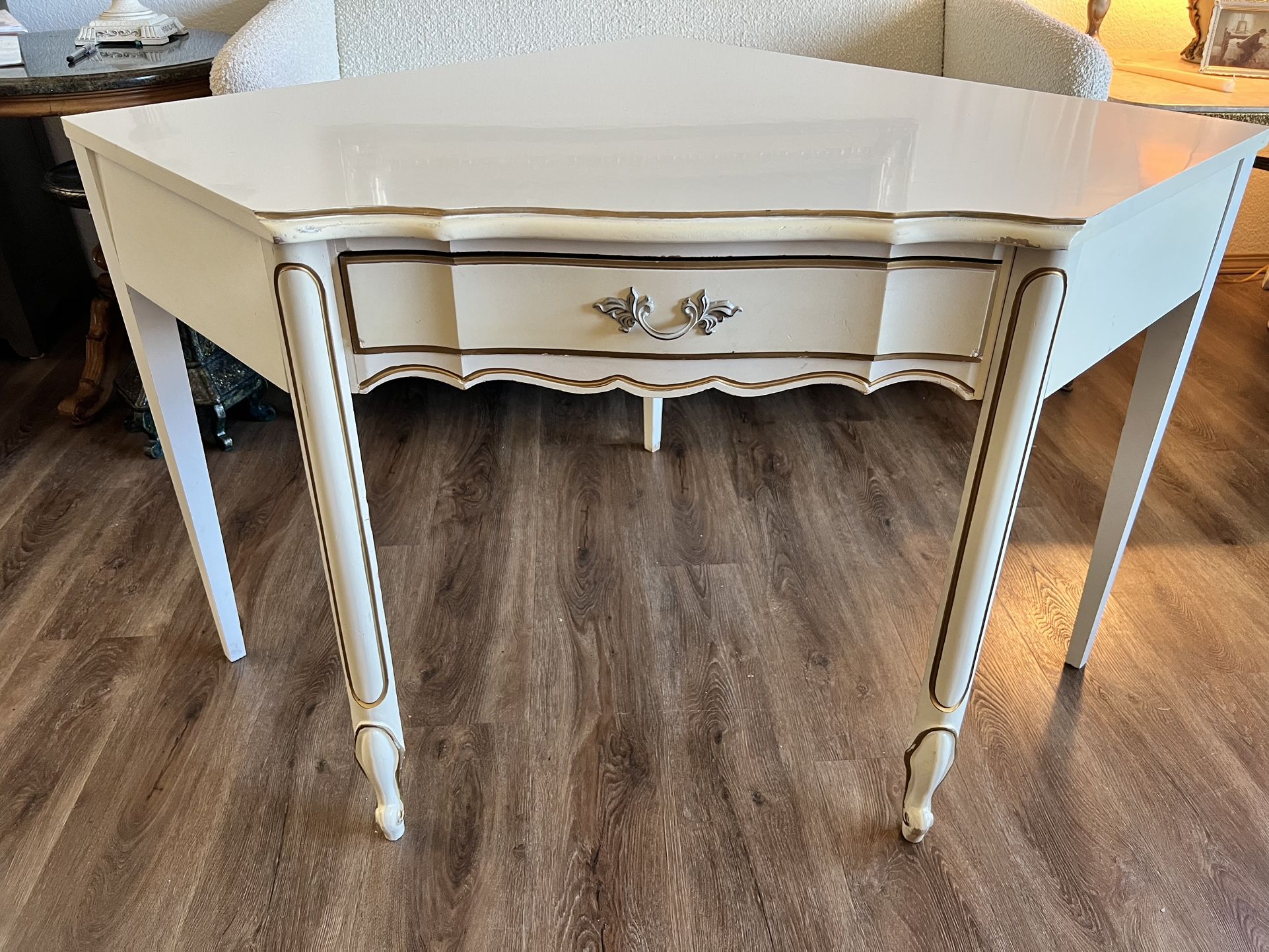 French Provincial Corner Desk