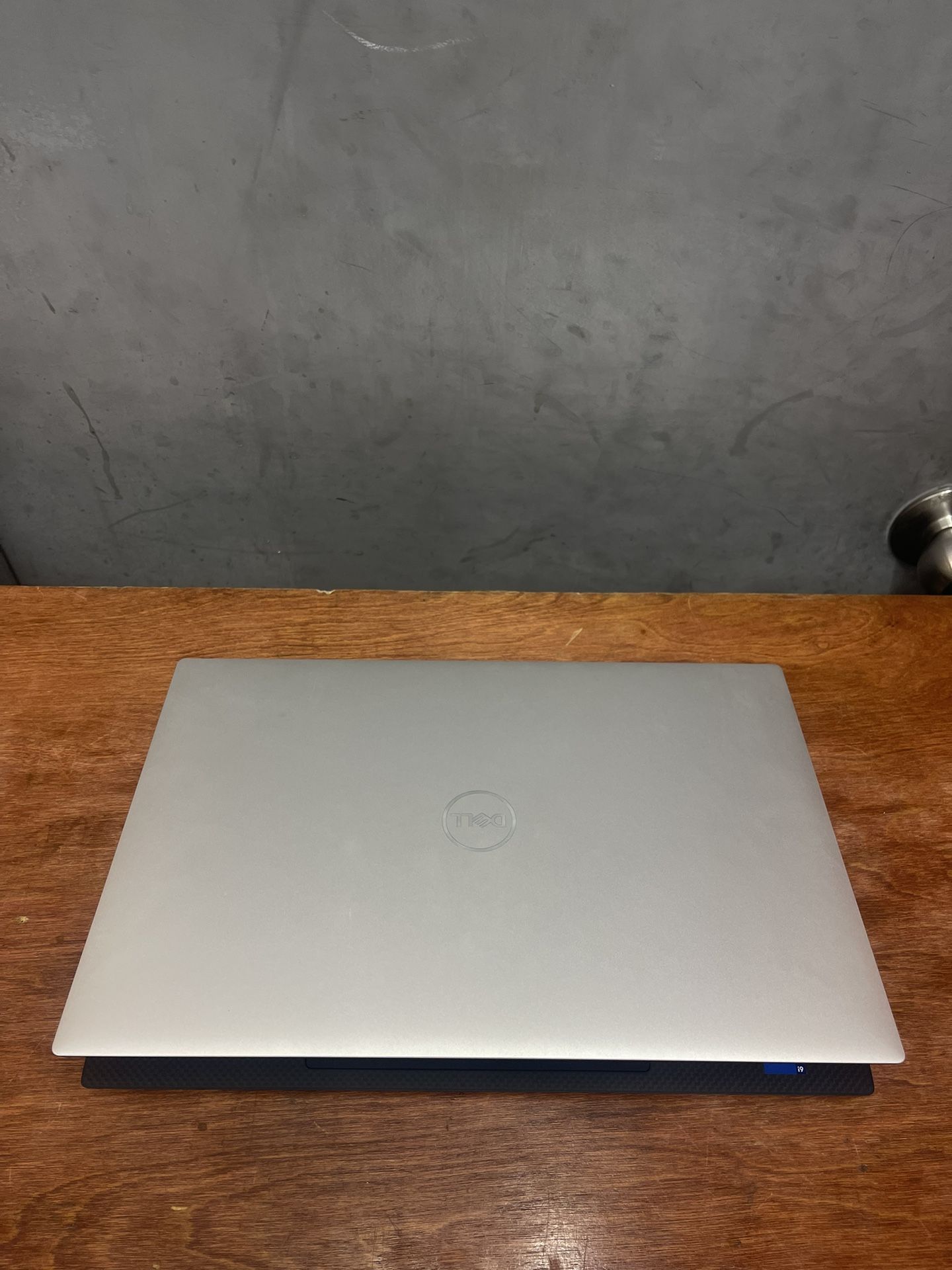 Dell XPS 15 OLED TouchScreen Laptop 12th Gen Intel Core