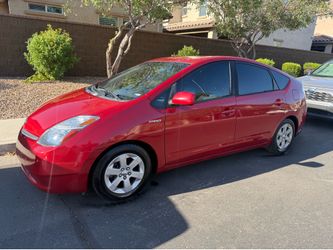 2006. Toyota Prius runs great.