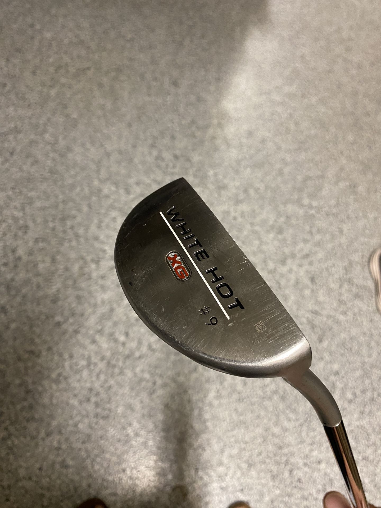 Odyssey White Hot XG #9 Putter Right Hand Extra Length 37in