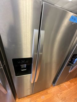 Whirlpool side by side fridge