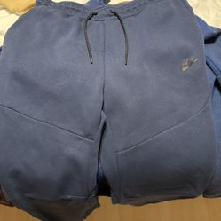 Nike Tech Sweat Pants 