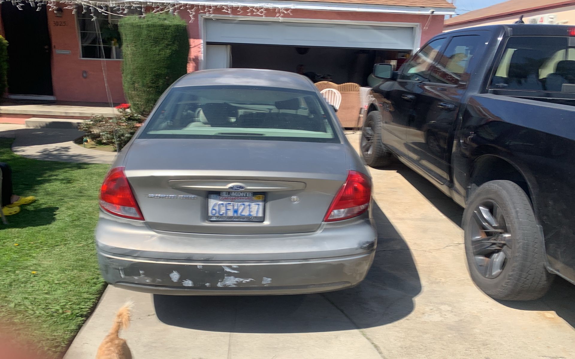 2004 Ford Taurus