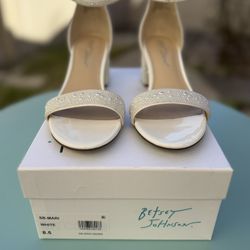 Betsey Johnson Shoes 