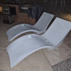 Kai Shelf Pool Loungers