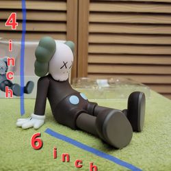 new * SITTING SMALL COLLECTIBLE KAWS FIGURE DECORATION MODEL TOY(i Live In City Of Van Nuys)