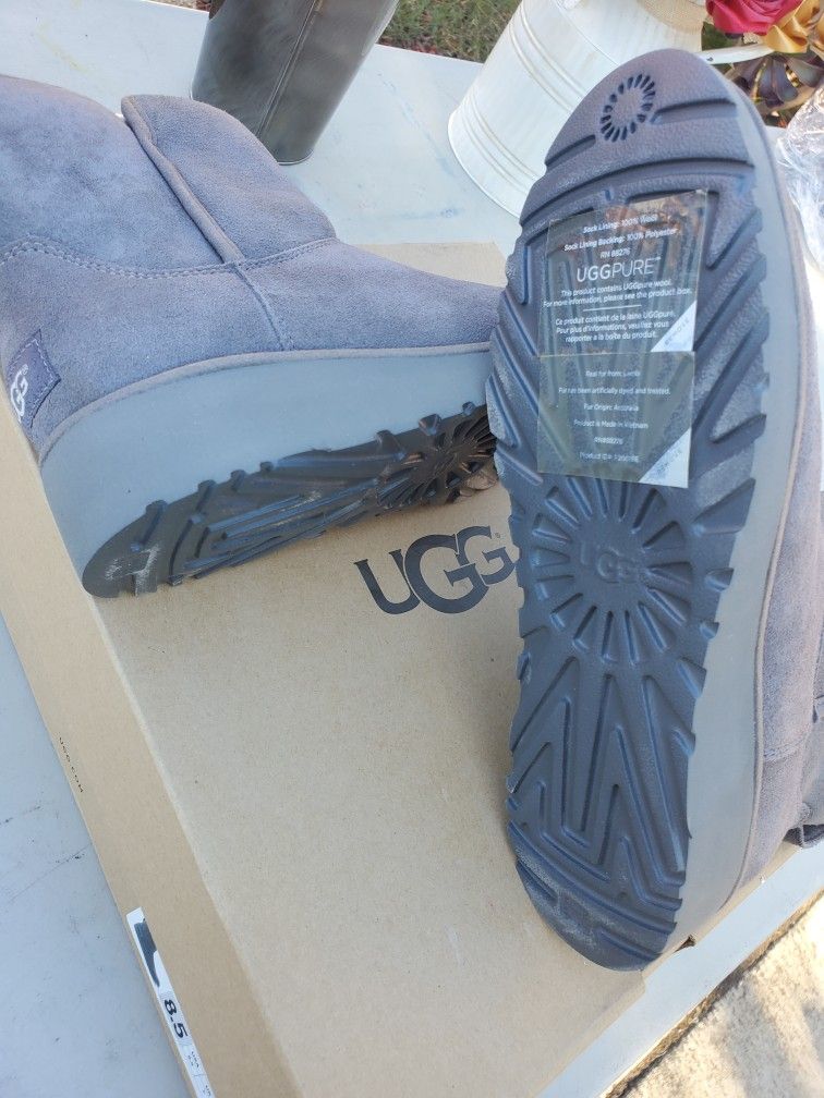 Brand New Ugg Women's Kristin - Grey Size 8.5