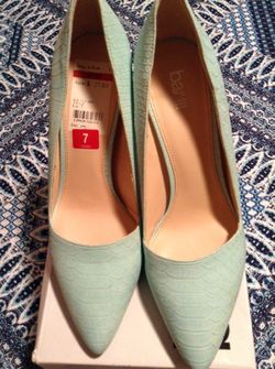 Mint heels-size 7
