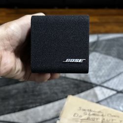 4 Bose Single Cube Red Line Speakers black