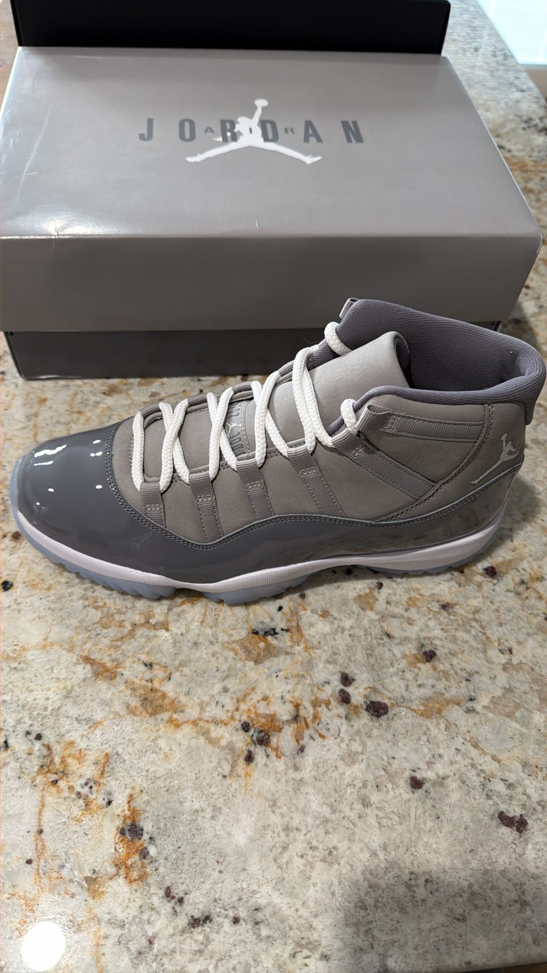 Jordan retro 11 Cool Grey Size 11
