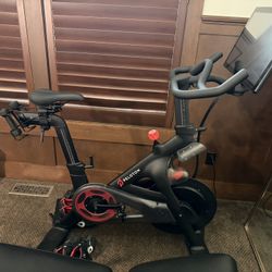 peloton Bike -like New 