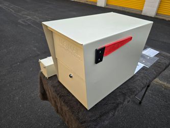 Mail Boss Package Master Mail Boss Security Mailbox - Super Large, Heavy Duty!!