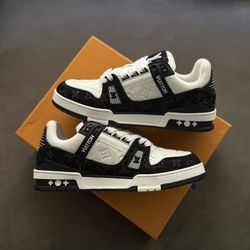 Louis Vuitton LV Trainer Sneakers – Black – Size 10 – Brand New (Full Set)
