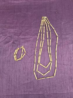 Gold necklace & bracelet set