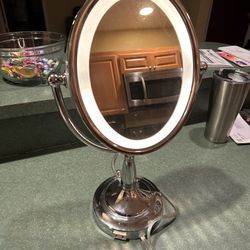 Vanity mirror, lights