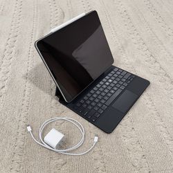 iPad Pro (12.9-inch) (5th generation) 128gb WiFi + Magic Keyboard + 2nd Gen Apple Pencil