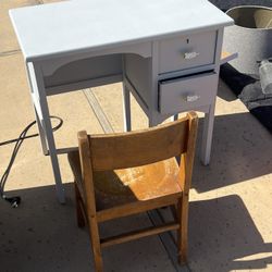 Wood Kids Desk And Chair