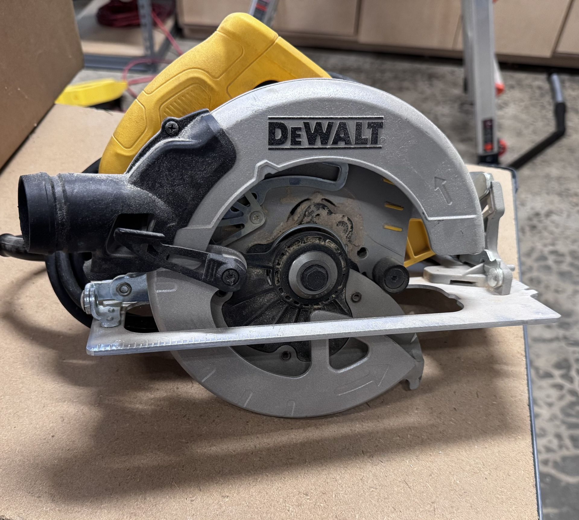 Dewalt 7-14” Circular Saw