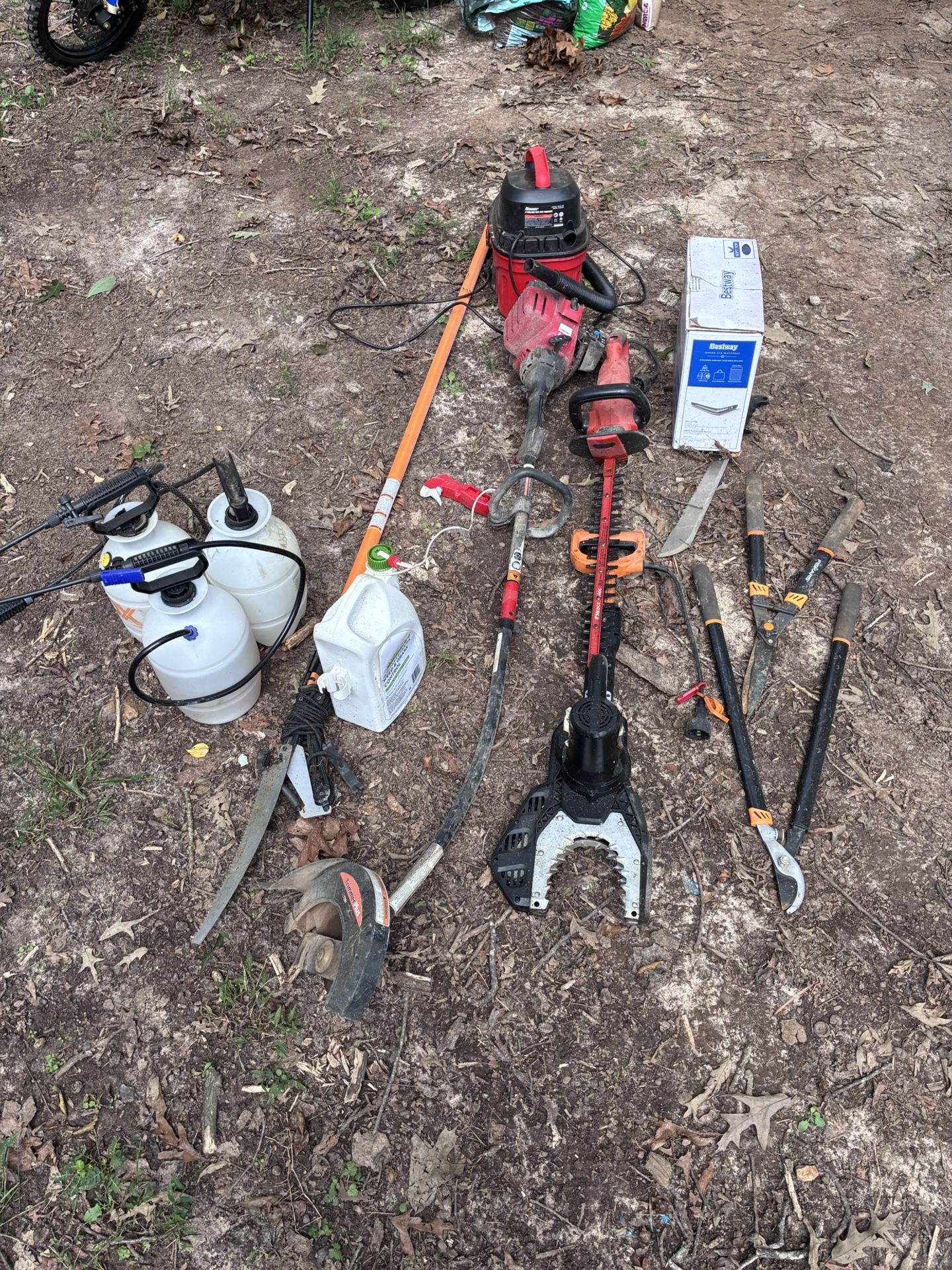 Lawn Tools and Sprayers