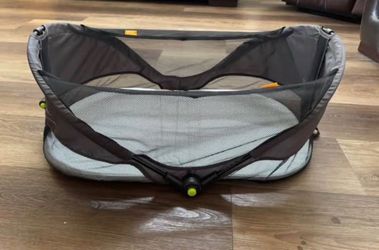 Brica Fold n Go Travel Pod Portable Baby Bassinet