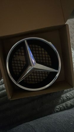 Mercedes Benz Emblem