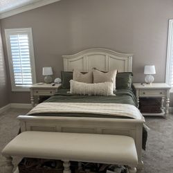 Queen Bed and Nightstands