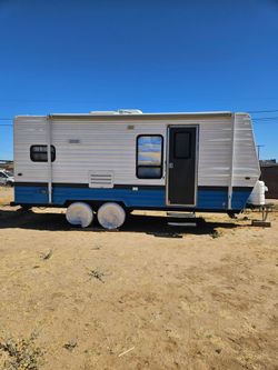 1998 Tahoe Travel Trailer